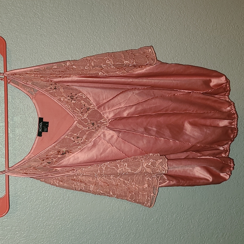 Xoxo Cold Shoulder Blush and Gold Bead Design Top